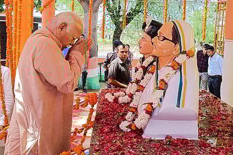 Mohan Bhagwat pays tribute to War Hero Abdul Hamid